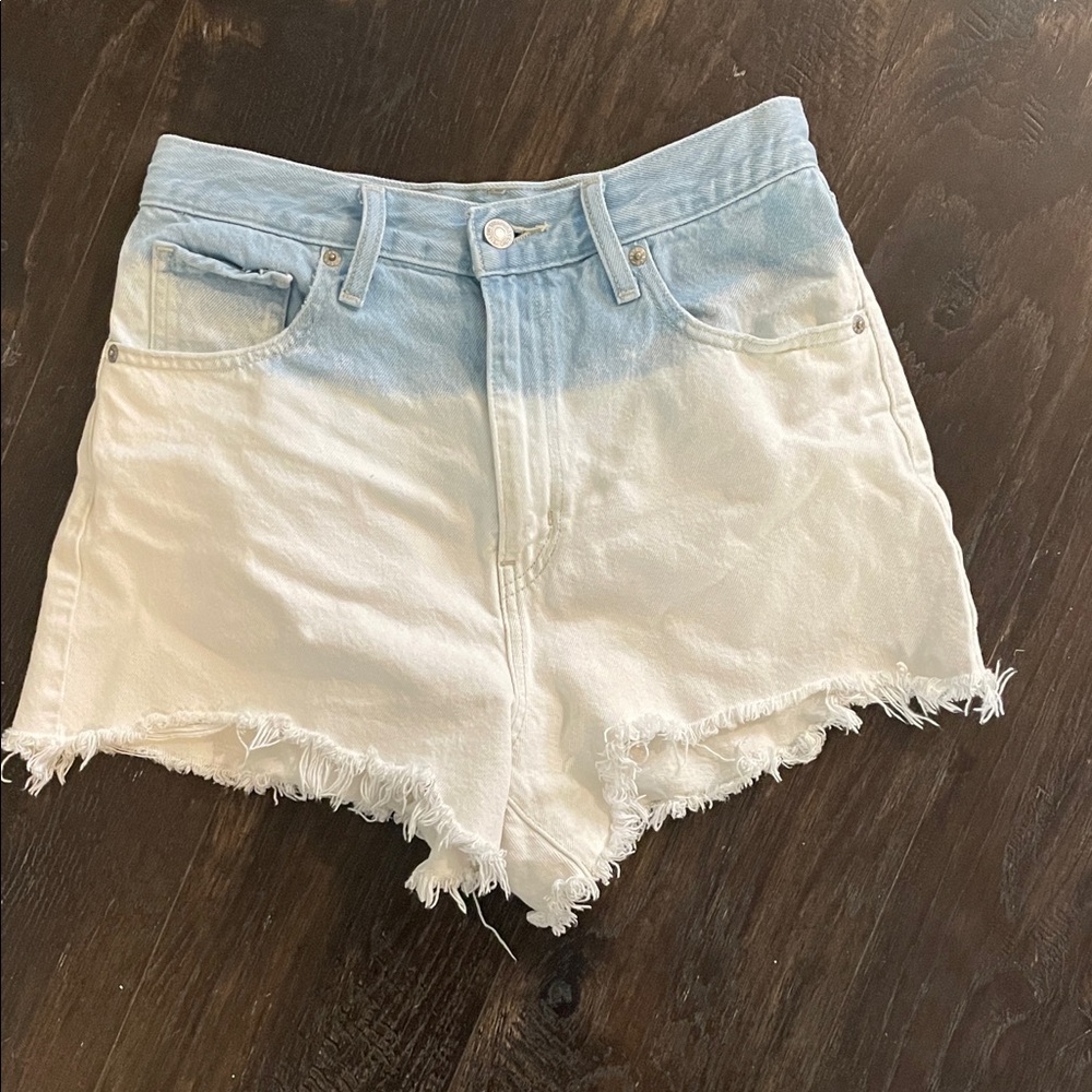 Stylish Ombre Denim Shorts
